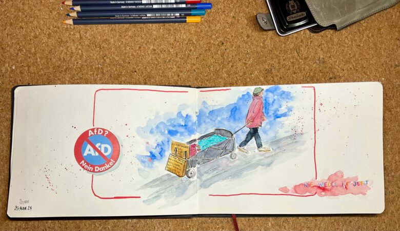 Gezeigt wird ein mit Aquarell gemaltes Bild, das eine Frau mit Bollerwagen auf einer Demo gegen rechts zeigt. An dem Bollerwagen sind Pappschilder mit Protestsprüchen befestigt. Es klebt ein NOAFD- Aufkleber auf dem Bild